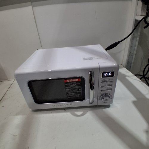GALANZ RETRO STYLE COUNTERTOP MICROWAVE OVEN - 0.7CU.FT. - WHITE (MODEL: GLCMKZ07WER07) image 2