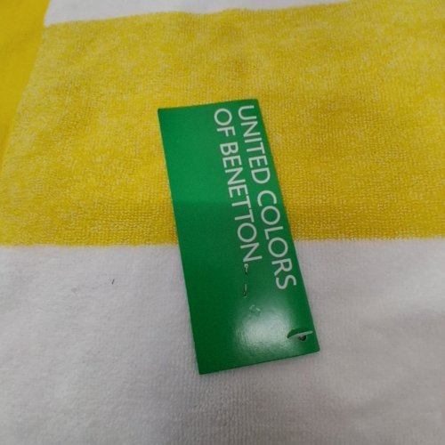 UNITED COLORS OF BENETTON BEACH TOWEL - 35.4" X 63" - YELLOW/WHITE (MODEWL: 2040372) image 3