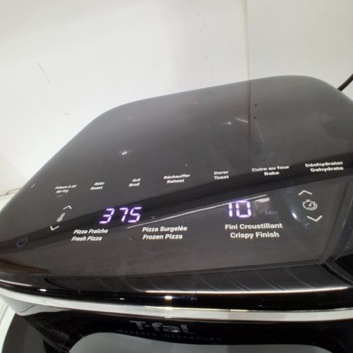 T-FAL INFRARED SURFACE AIR FRYER - 6.3 QT - 1800W - BLACK (MODEL: 2055376) image 2