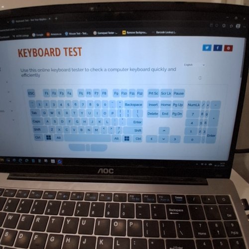 3PC LOGITECH FULL-SIZE WIRELESS KEYBOARD AND MOUSE COMBO WITH DONGLE - BLACK (MODEL: MK270) image 3