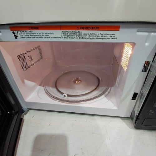 DANBY COUNTERTOP MICROWAVE - 700W - 0.7CU.FT - BLACK (MODEL: DBMW0721BBB) image 4