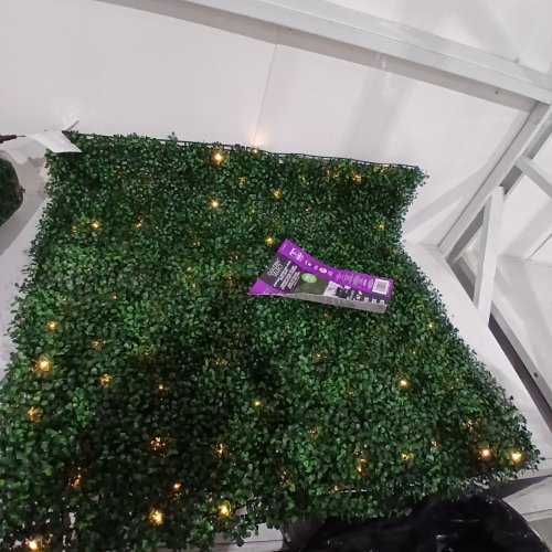 GOLDEN SELECT ARTIFICIAL BOXWOOD HEDGE PRIVACY IVY PANEL WITH 100 LED LIGHTS - 38" X 38" (3.2FT) - 10.7 SQ. FT COVERAGE - GREEN (MODEL:BOXWOOD400) image 2