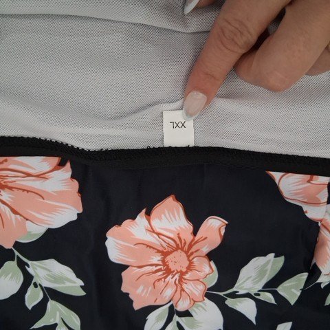 2PC WOMEN'S SWIMSUIT SET WITH TUMMY CONTROL - XXL - BLACK/FLORAL image 3