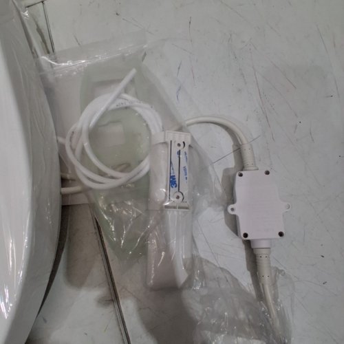 LXLU ELECTRONIC SMART BIDET TOILET SEAT WITH REMOTE & HEAT FUNCTIONS - OVAL - WHITE (MODEL: HDJ132V) image 4