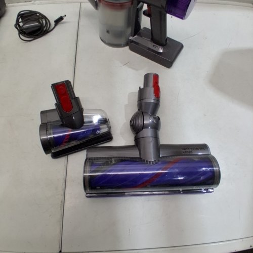 DYSON V8 RECHARGABLE HANDHELD STICK VACCUM - GREY/PURPLE (MODEL: SV25) image 10