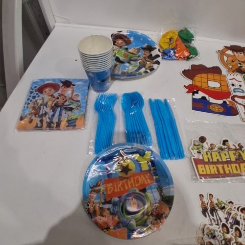 100PC ASSORTED TOY STORY BIRTHDAY PARTY SUPPLIES - ASSORTED COLOURS image 2