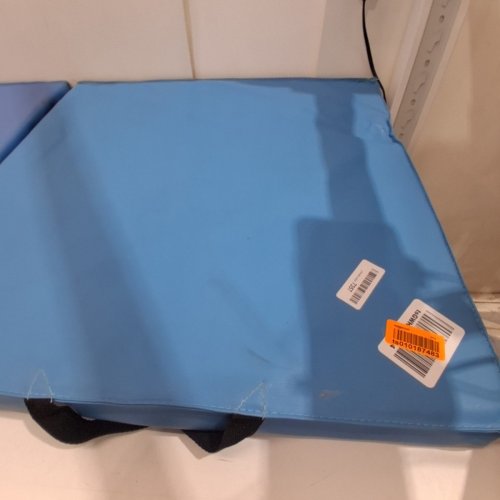 BALANCEFROM TRI-FOLD FOLDING EXERCISE MAT WITH CARRYING HANDLES- 6FT X 2FT-BLUE image 4