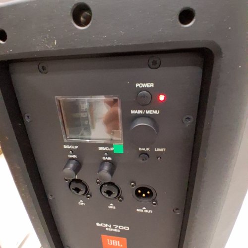 JBL PROFESSIONAL EON710 POWERED PA BLUETOOTH SPEAKER SYSTEM LOUDSPEAKER WITH POLE MOUNT CAPABILITY - 10" - 1300W PEAK 650W RMS - BLACK (MODEL: EON710-NA) image 2
