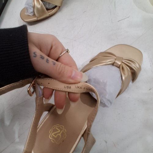 WOMEN'S SQUARE TOE LOW CHUNKY HEELS- 8 -GOLD image 4