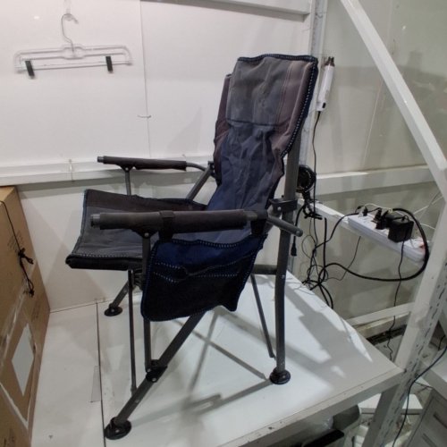 REDSWING OVERSIZED FOLDING CAMPING CHAIR - 330 LBS MAX - GREY/BLUE image 4