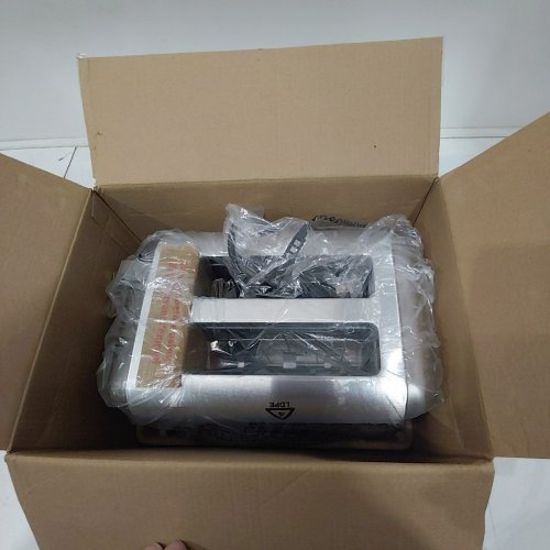CUISINART 2-SLICE CLASSIC METAL TOASTER - SILVER / BLACK (MODEL: CPT-160BKSP1) image 3