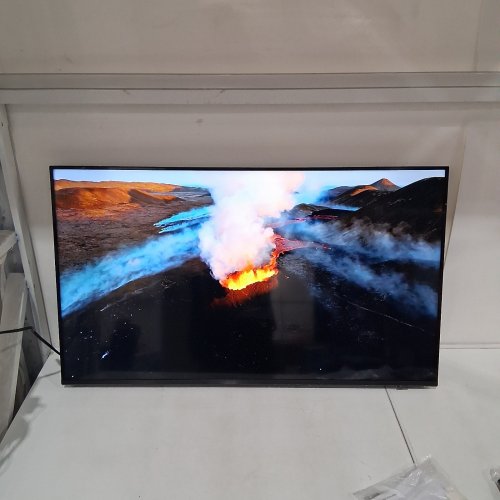SAMSUNG CRYSTAL UHD U8000H 4K VISION SMART TV TELEVISION - 43" - BLACK (MODEL: UN43U8000HFXZC) image 9