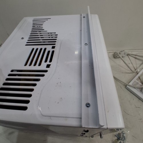 GE APPLIANCES ELECTRONIC WINDOW AIR CONDITIONER - 5,000 BTU - 150SQ.FT - WHITE (MODEL: AWAS05BWFC) image 5