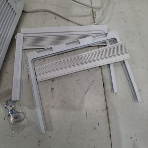 GE APPLIANCES ELECTRONIC WINDOW AIR CONDITIONER - 5,000 BTU - 150SQ.FT - WHITE (MODEL: AWAS05BWFC) image 6