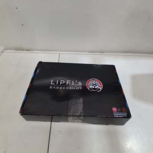 LIPFI'S BARBERSHOP HANGABLE 3-WAY TRIFOLD 360 MIRROR WITH LED LIGHTS - 20"X35.5" - BLACK image 6