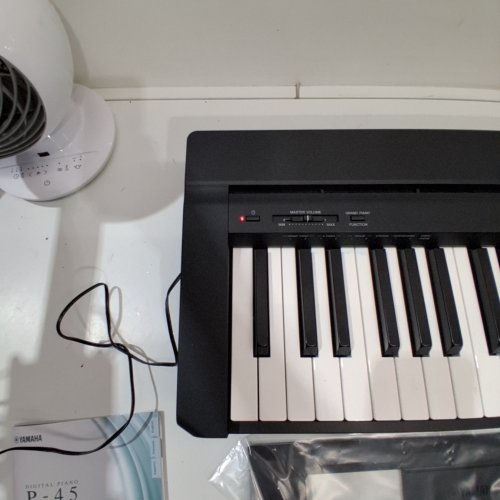YAMAHA P45B ENTRY LEVEL 88-KEY WEIGHTED ACTION DIGITAL PIANO - BLACK (MODEL: P-45B) image 4