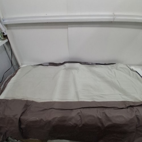 INFLATABLE AIR MATTRESS WITH BUILT-IN ELECTRIC PUMP - QUEEN - BROWN/BEIGE (MODEL: HT-688) image 4
