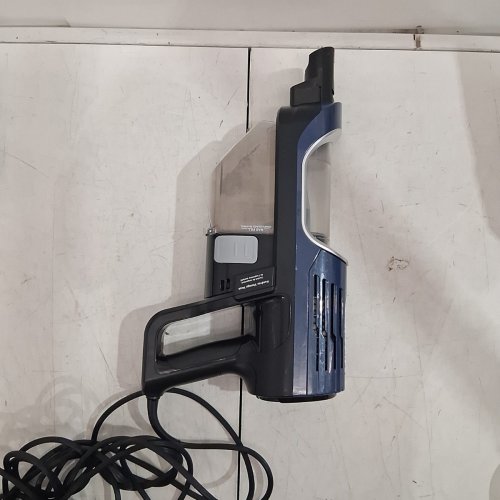 SHARK ULTRALIGHT PET PRO CORDED STICK WITH POWERFINS AND SELF-CLEANING BRUSHROLL CONVERTS TO HAND VACUUM - 120V - BLUE (MODEL: HZ600C) image 4