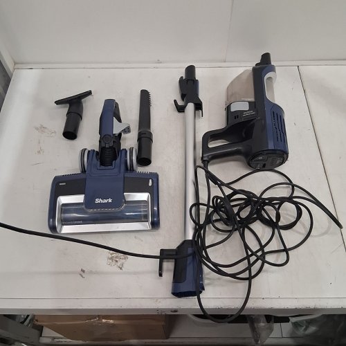 SHARK ULTRALIGHT PET PRO CORDED STICK WITH POWERFINS AND SELF-CLEANING BRUSHROLL CONVERTS TO HAND VACUUM - 120V - BLUE (MODEL: HZ600C) image 5
