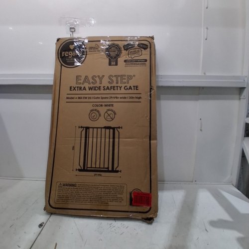 REGALO EASY STEP EXTRA WIDE BABY GATE - 30" X 29"-49" - WHITE (MODEL: 1164 EW DS) image 3