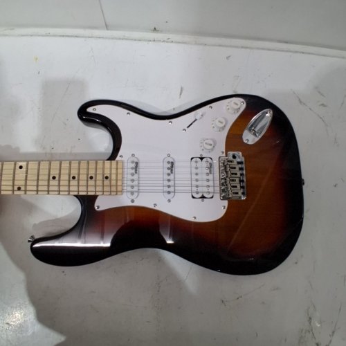 INDIO ELECTRIC GUITAR -RIGHT HAND - 38.5" - SUNBURST image 6