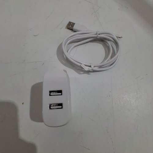 BELKIN BOOST-CHARGE DUAL WALL CHARGER LIGHTNING CABLE TO USB-A - 24W - WHITE image 6