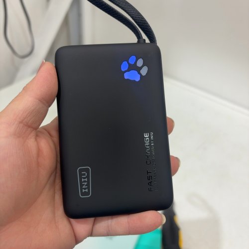 INIU PORTABLE CHARGER POWER BANK WITH BUILT-IN USB-C CABLE - 45W MAX - 10000MAH - BLACK (MODEL: P41L) image 2