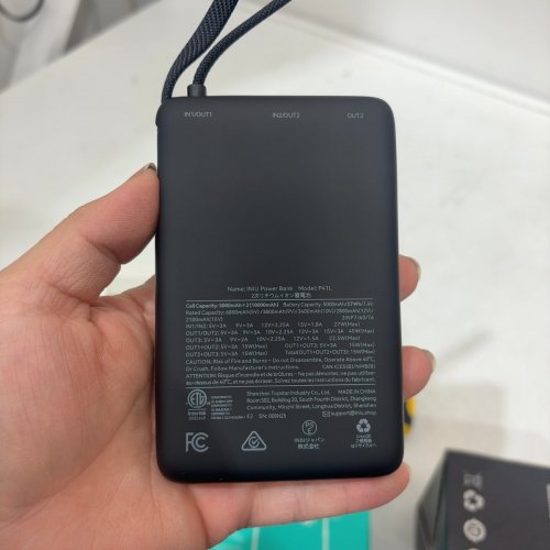 INIU PORTABLE CHARGER POWER BANK WITH BUILT-IN USB-C CABLE - 45W MAX - 10000MAH - BLACK (MODEL: P41L) image 3