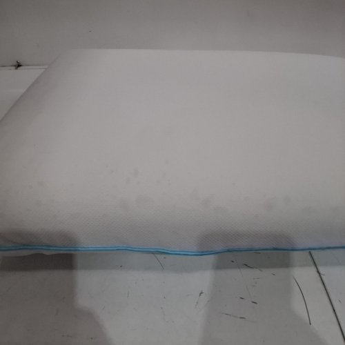 SUPER SOFT MEMORY FOAM COOLING PILLOW - 24" X 16" image 3
