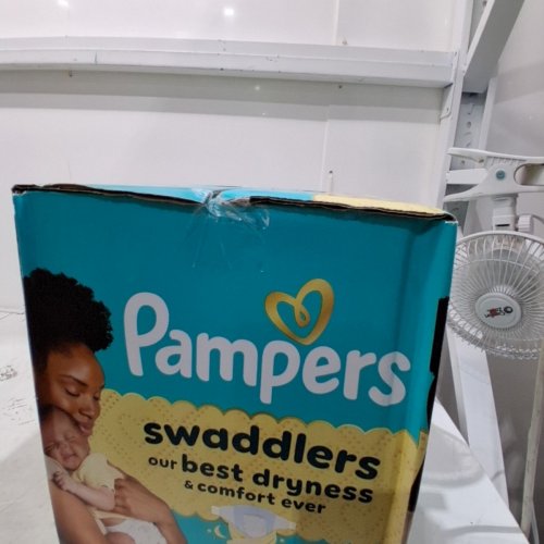 136PK PAMPERS SWADDLERS DISPOSABLE BABY DIAPERS - NEWBORN SIZE image 3
