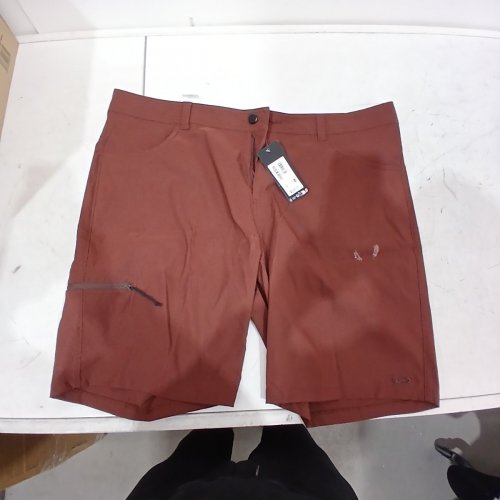 OAKLEY MENS GOLF HYBRID SHORTS - 40 - GRENACHE (STYLE: 9B2) image 2