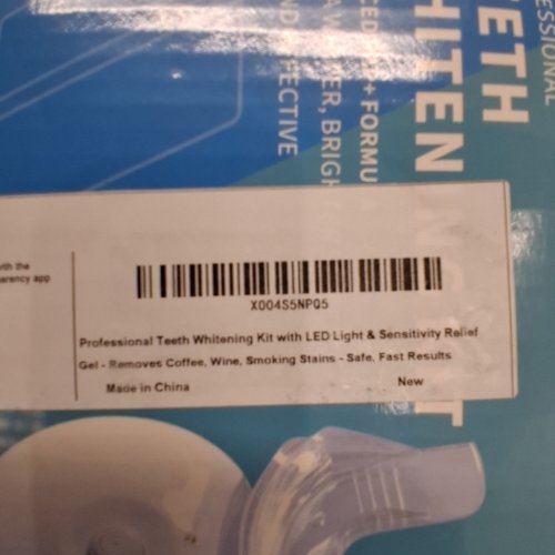 PROFESSIONAL TEETH WHITENING KIT WITH LED LIGHT AND SENSITIVITY RELIEF GEL image 2
