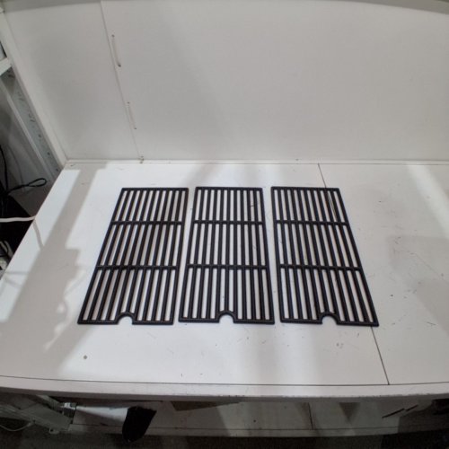 3PC MUSIC CITY METALS CAST IRON COOKING GRID FOR VARIOUS COLEMAN BBQS - 18 1/2" X 26 1/4" - BLACK (MODEL: 65253) image 3