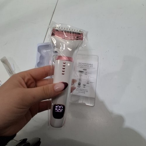 4-IN-1 CORDLESS RECHARGEABLE RAZOR SHAVER FOR EYEBROW NOSE HAIR LIPS AND BIKINI TRIMMER - WHITE/PINK (MODEL: RF-3028A) image 2