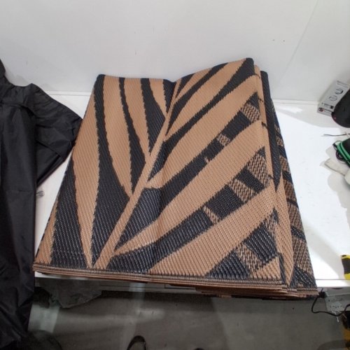 DEORAB WOVEN OUTDOOR AREA RUG - 6FTX9FT - BLACK/BROWN LEAF image 3