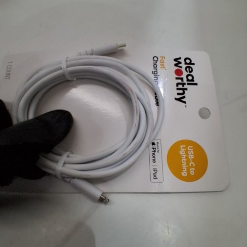 DEALWORTHY FAST CHARGING USB-C TO LIGHTNING CABLE - 8FT - WHITE image 4