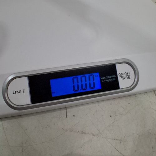 PORTABLE DIGITAL DISPLAY PET WEIGHT SCALE - 44LB MAX - WHITE image 2