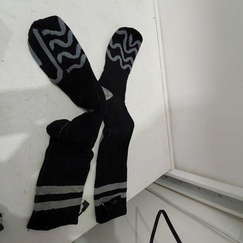 3PC ELECTRIC HEATED THERMAL SOCKS WITH BLUETOOTH CONTROL AND 2 BATTERIES - LARGE (SIZE 9 -14) - 5000MAH - BLACK / FLAMES (MODEL: ‎SK-01) image 2