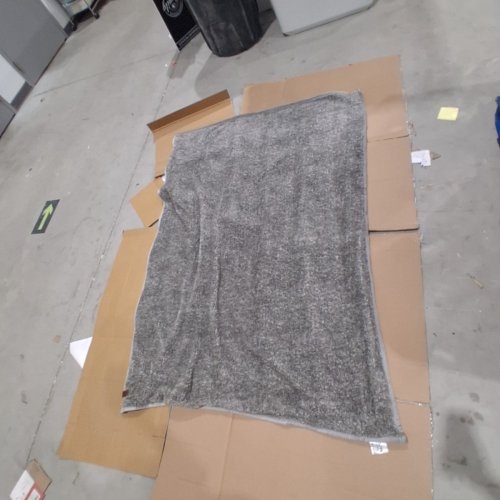 ROOTS HOME SHERPA THROW BLANKET - 50" X 70" - GREY /WHITE (ITEM: 2620482) image 2