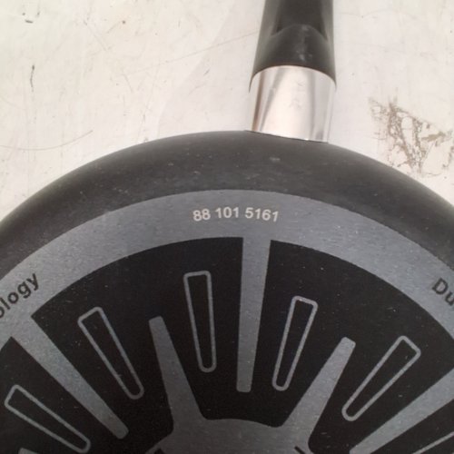 T-FAL SIGNATURE NON-STICK FRYPAN - 10.2" - BLACK (MODEL: B2920574) image 2