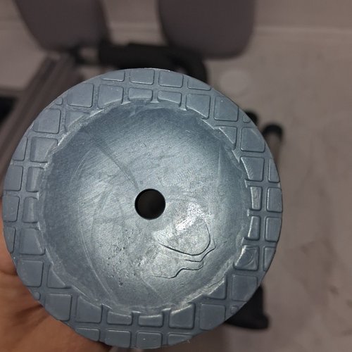 4-LEG RAISED TOILET SEAT WITH ADJUSTABLE HEIGHT AND ARMS - 400LBS MAX - GREY (MODEL:XZY402) image 4