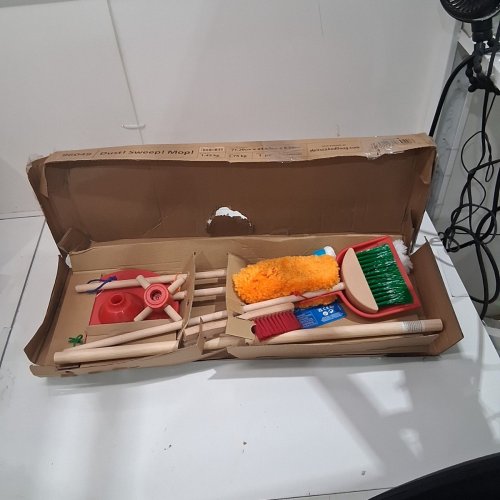 4PC MELISSA AND DOUG LET’S PLAY HOUSE! CLEANING PLAY SET - (MODEL: 96049) image 2