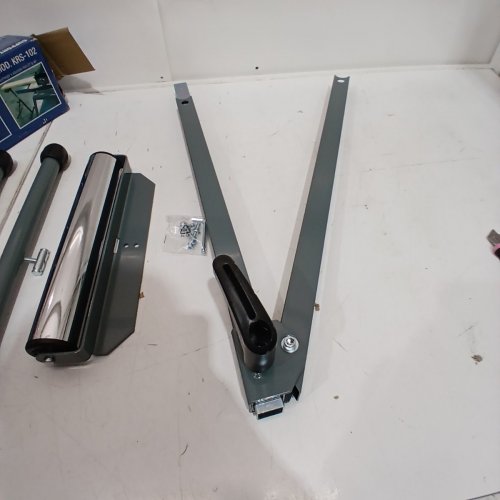 KING CANADA FOLDING ROLLER STAND - 27" - 44" - SILVER (MODEL: KRS-102) image 4