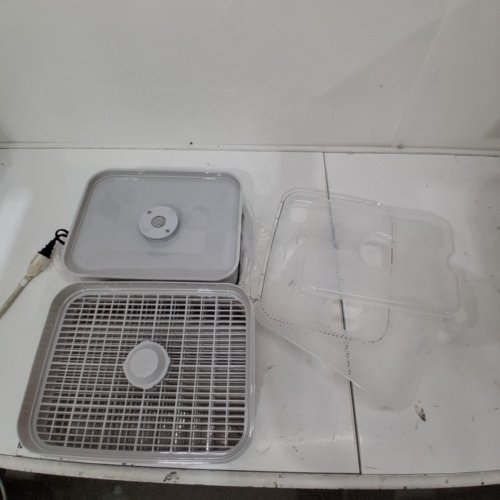 HAMILTON BEACH DIGITAL FOOD DEHYDRATOR WITH 5 STACKABLE TRAYS - WHITE - (MODEL: 32100C) image 4