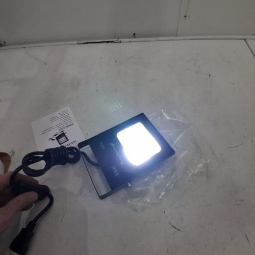 HANNAHONG LED OUTDOOR WATERPROOF FLOOD LIGHT - 10W, 1000LM, 6000K - WHITE image 2