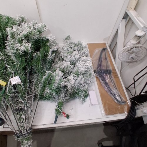 GARVEE PRE-LIT FLOCKED ARTIFICIAL CHRISTMAS TREE - 7FT 5" - WHITE/GREEN (MODEL: PHK_35HGLC46) image 6