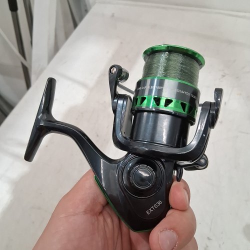 BPS EXTREME STK SPINNING REEL - 5.2:1 GEAR RATIO - RIGHT HAND RETRIEVE - BLACK/GREEN (MODEL: EXTS30) image 5