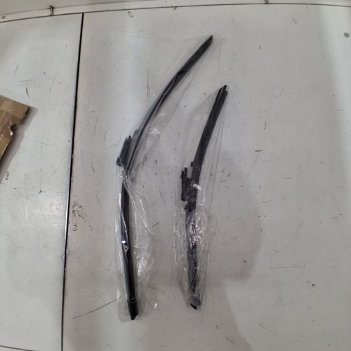 2 WINDSHIELD WIPER BLADES SET - 17", 24" - BLACK image 2