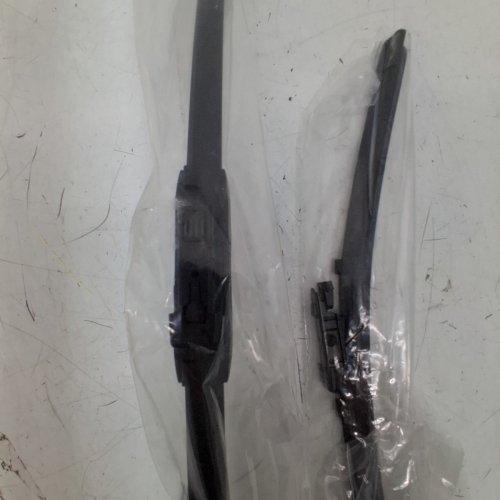 2 WINDSHIELD WIPER BLADES SET - 17", 24" - BLACK image 3