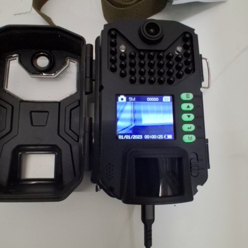IZEEKER WATERPROOF HD TRAIL CAM WITH NIGHT VISION - CAMOUFLAGE (MODEL: ‎IG200) image 2